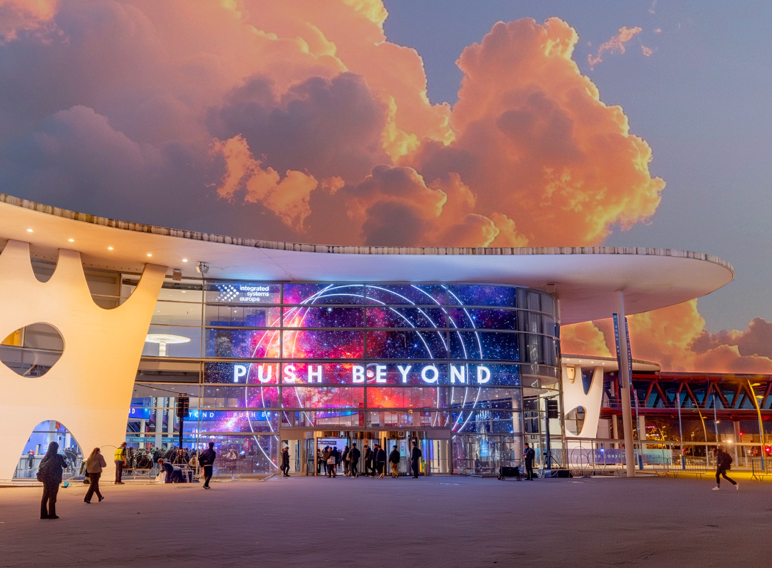 Qiangli LED Successfully Concludes ISE 2026